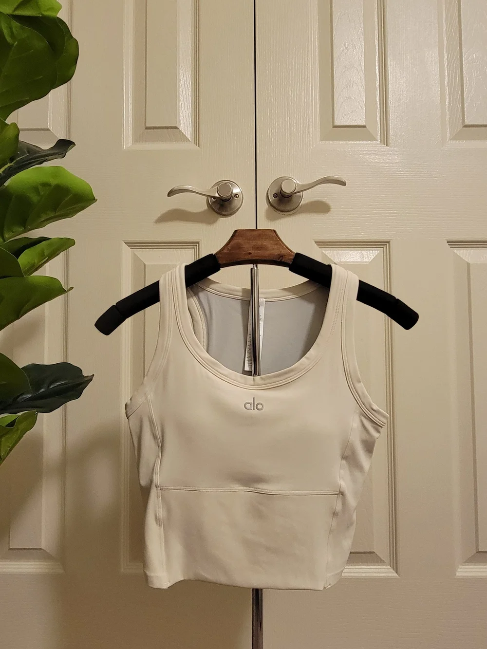 Alo Yoga Beige/Cream Cropped Tank Top with Built-In Bra & Non-Removable Pads